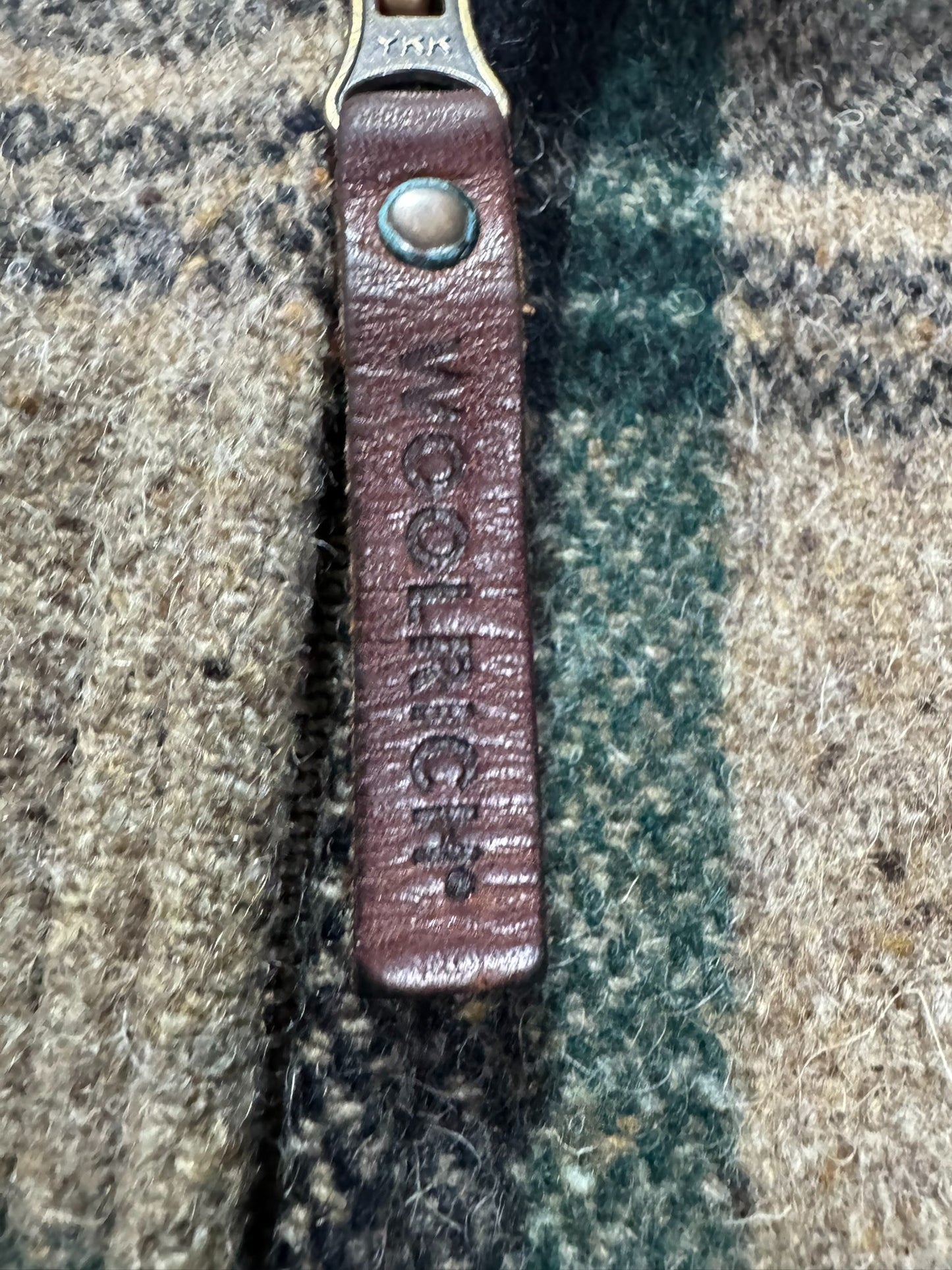 Vintage Woolrich Mackinaw Wool Plaid Cruiser Jacket Cape Coat - Men's XL