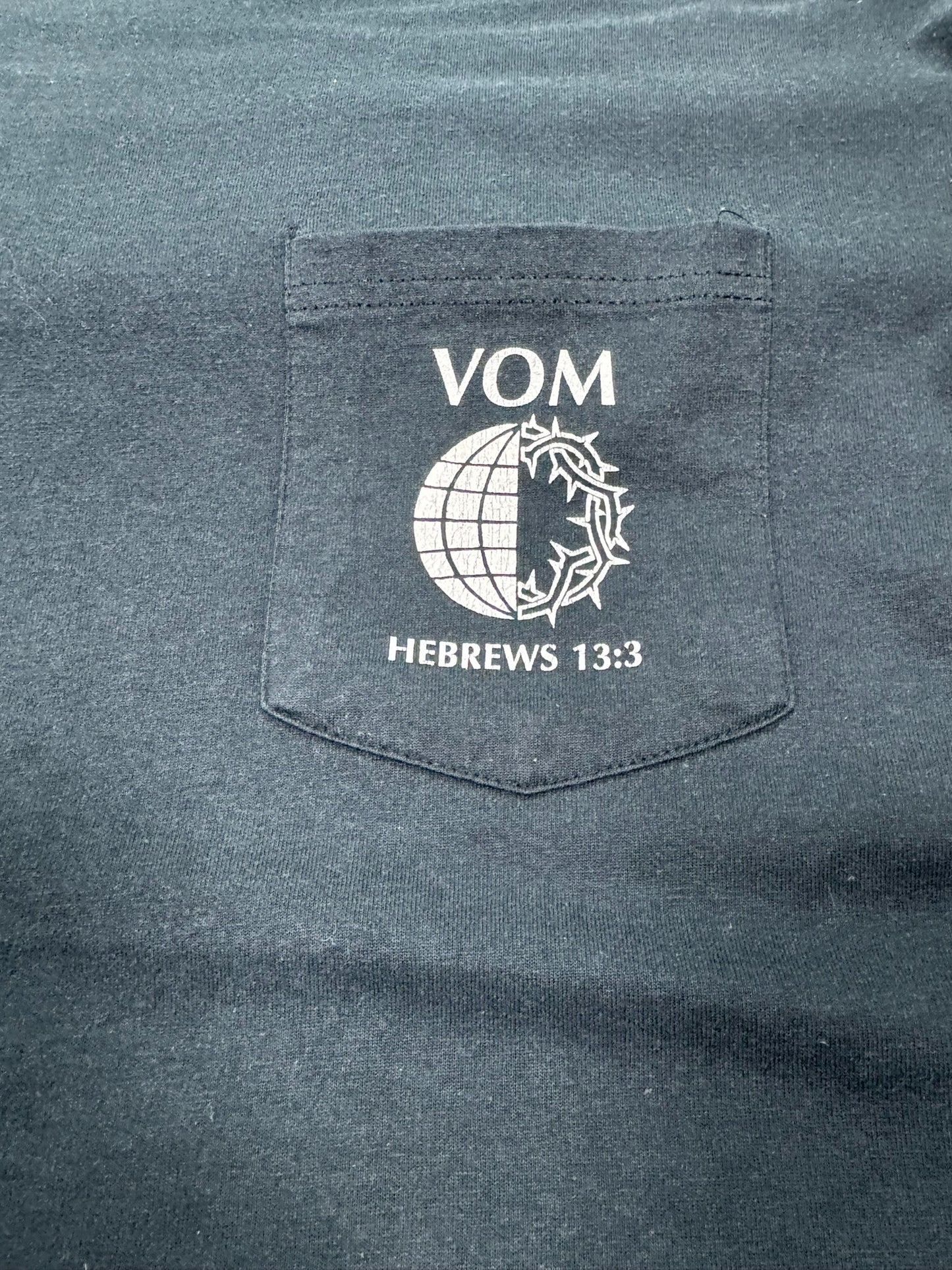 Vintage Christian Persecution Lion Jesus Pocket Tee (XL)