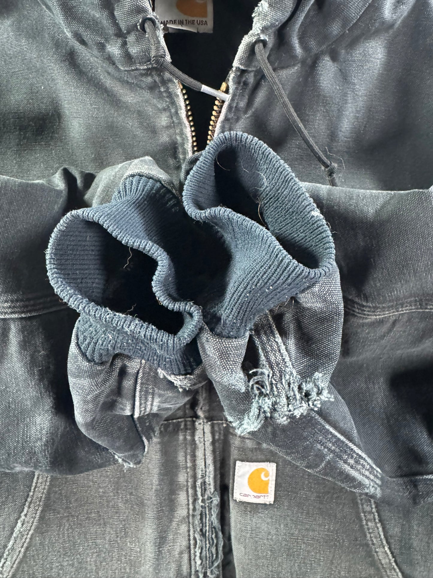 Carhartt J130 BLK Faded Distressed Duck Active Jacket Quilt Lined Men's Large